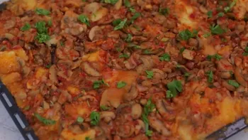 Musaca de post ca la mănăstire. Rețeta Maicii Cristofora, hrană simplă și binecuvântată