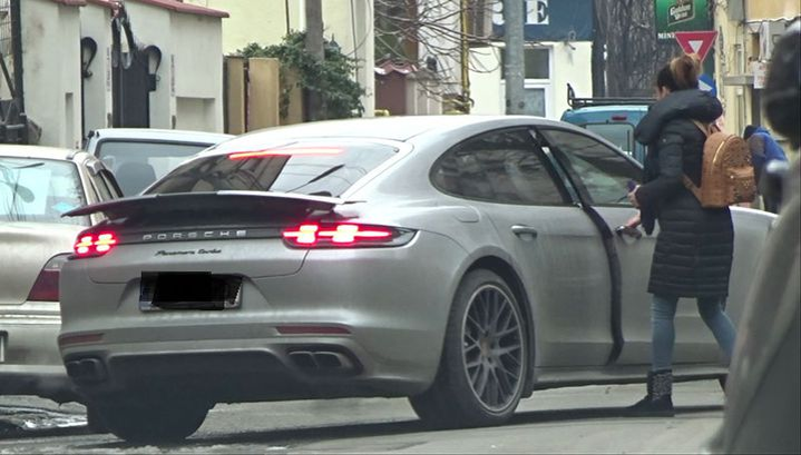 Sebastian Alexandru Vlădescu nu duce lipsa bolizilor, ultima oară conducând un Porsche