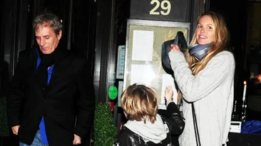 Elle MacPherson s-a combinat cu Michael Bolton! Vezi primele poze cu ce doi impreuna!