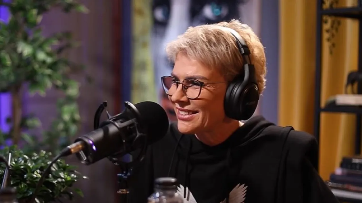 Ce spune Teo Trandafir despre cea de-a treia căsătorie. Vedeta Kanal D va îmbrăca rochia de mireasă? ”Daca Dumnezeu vrea, probabil se va întâmpla”