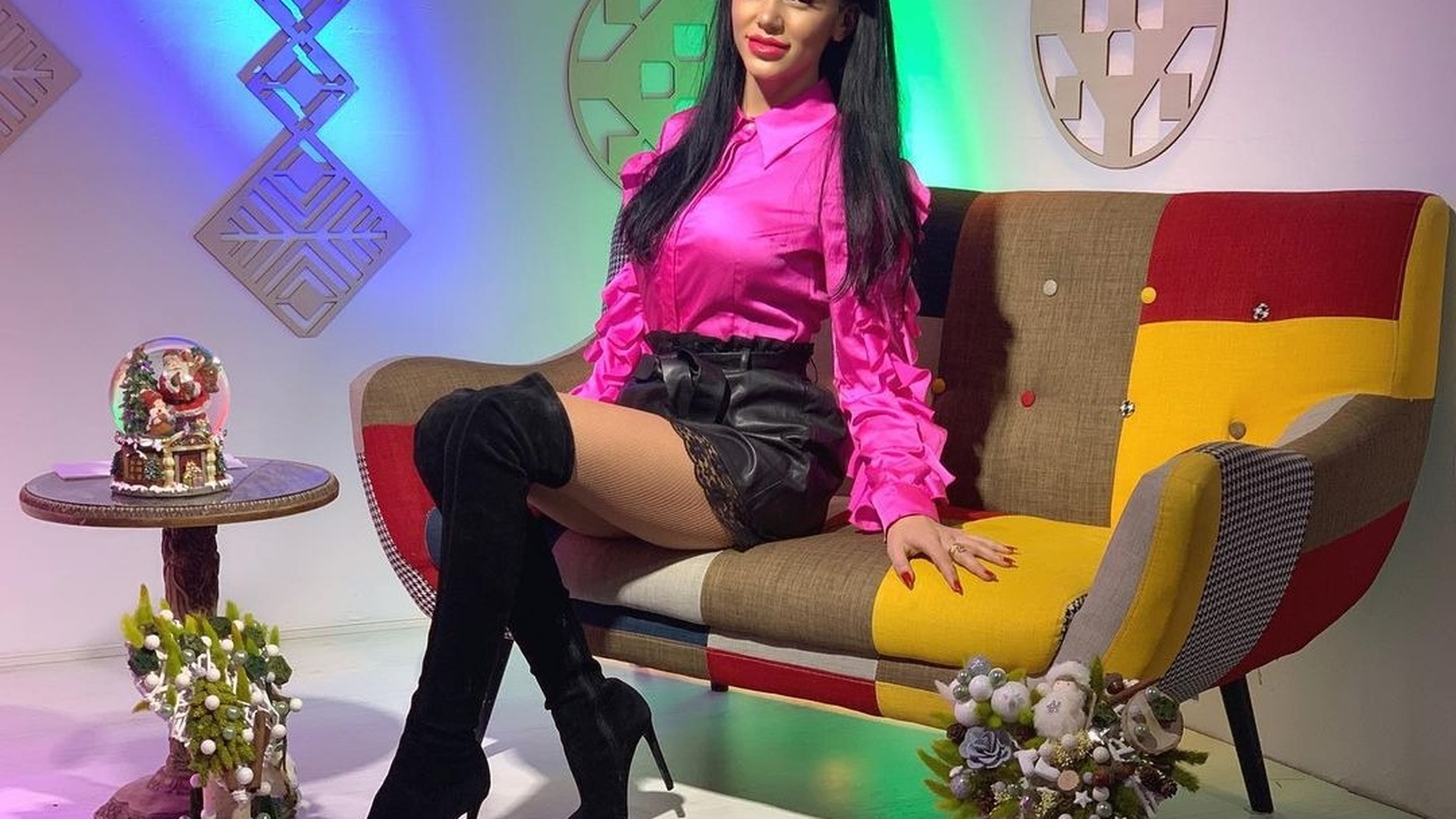 Cea mai sexy prezentatoare TV, Lavinia Tîrzianu, apariție incendiară cu noile silicoane. FOTO