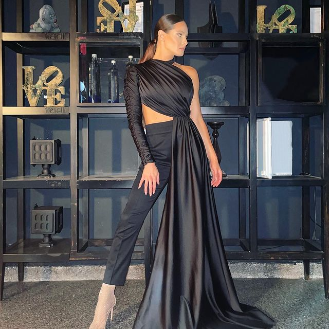 Raluka fi într-o relație cu un afacerist / Sursă foto:  Instagram.com