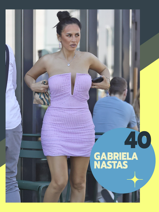 TOP 40 vedete în ipostaze rare! Mai provocator de atât nu se poate. Delia, Anna Lesko şi Ramona Olaru au pus pe jar imaginaţia bărbaţilor în rochiţe mini, mulate, chiar şi nemachiate 