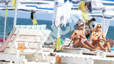 Raluca Ogica nu vrea sa se arda! Are grija de pielea ei atunci cand face plaja! Vezi cum se protejeaza