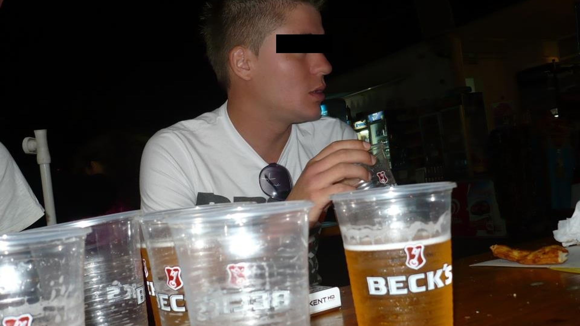 Povestea tulburatoare a tanarului infectat cu SIDA care a pus pe jar un judet intreg! 30 de persoane asteapta in orice moment sa..