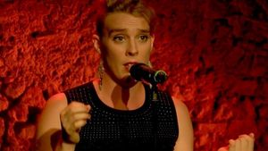 Această cântăreaţă a murit pe scenă în timpul unui concert! Fanii sunt în stare de şoc