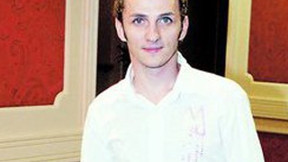 Mihai Traistariu va depune o petitie pentru a interzice comentariile de pe internet! Vezi de ce este atat de inversunat artistul!