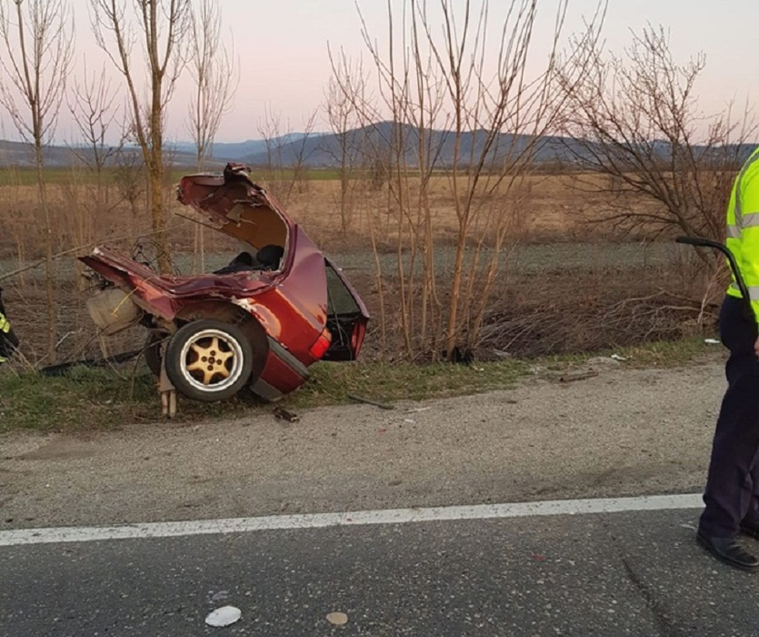 Tragedie în Timiș! Un mort și mai mulți răniți, după un accident cumplit VIDEO