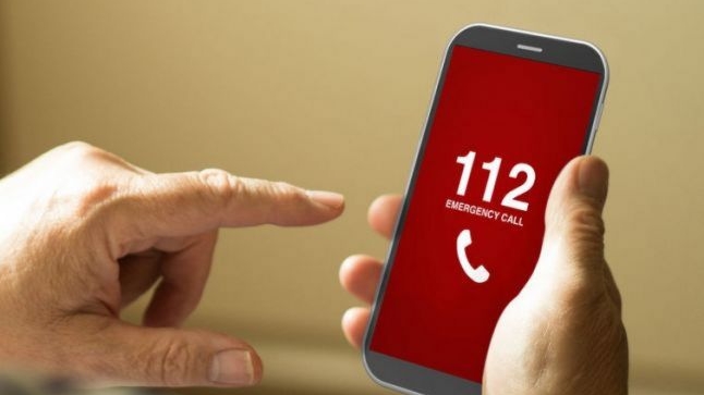 Incredibil! A visat că a bătut-o concubinul și a sunat la 112