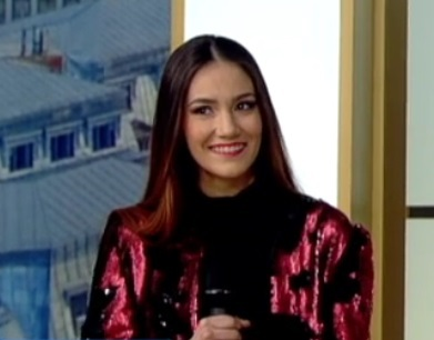 Ţi-o mai aminteşti pe Maria, mezina Lizei Panait? S-a făcut o femeie în toată regula şi e de o frumuseţe răpitoare