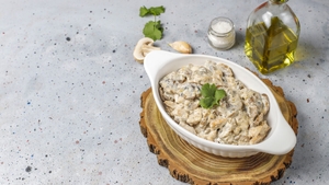 Rețeta de salată cu ciuperci și maioneză de Revelion a bulgăroaicelor. Invitații se vor bate pe ea!