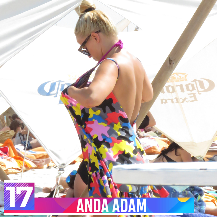 Top 20 bunăciuni din showbiz care au rămas “total descoperite” în locuri publice. Anna Lesko, Gina Pistol sau Anda Adam sunt doar câteva dintre numele sonore