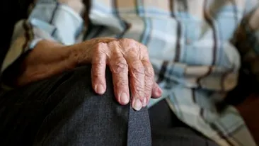O nouă metodă de tâlhărie face victime printre bătrâni. Cum a fost jefuit un pensionar
