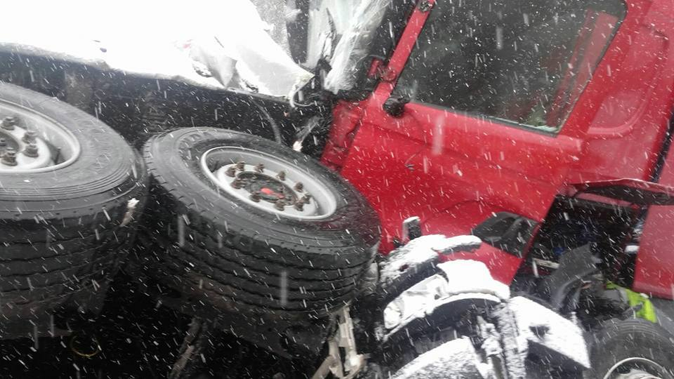 VIDEO / Noi imagini de la carambolul din Cehia! Mai mulţi români, implicaţi în accident au filmat imaginile înfiorătoare de la faţa locului: „Dezastru, frate!”