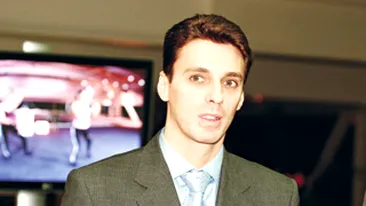 Mircea Badea, atacat de un caine chiar in fata casei sale! Statea exact in dreptul usii. Si se repede direct in mine