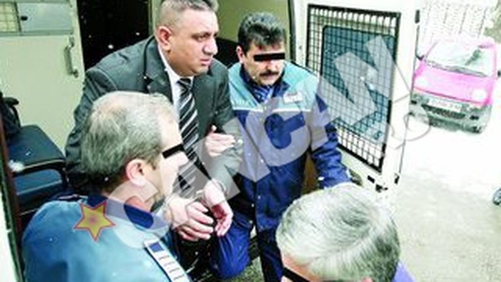 Nu ii prieste detentia si a ajuns la spital. Bercea Mondial a facut piatra la rinichi in puscarie