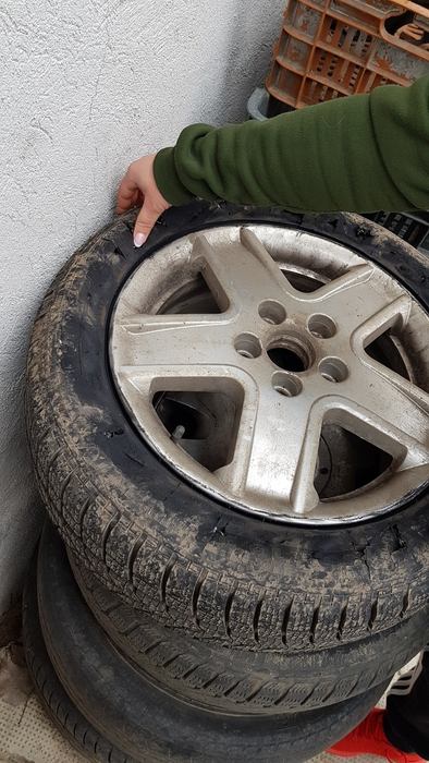 Roata pe care fostul concubin ar fi tăiat-o
