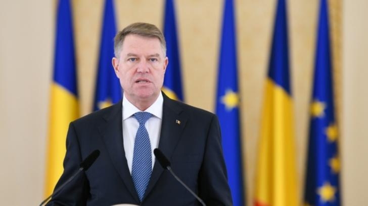 Klaus Iohannis a făcut anunțul: "Rămân restricții: nu vom putea ieși decât câte 3 și nu avem voie să.."