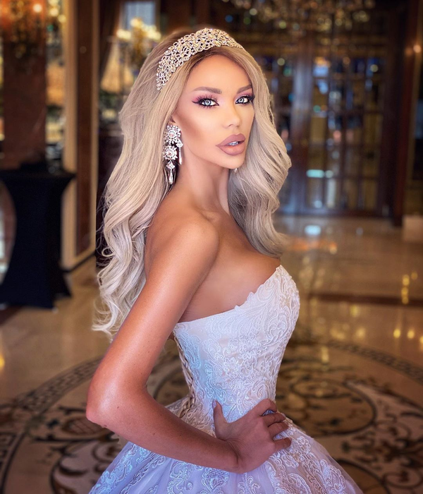 Bianca Drăgușanu, provocatoare și lipsită de inhibiții. Fotografia care a încins internetul pare desprinsă din filmele pentru adulți