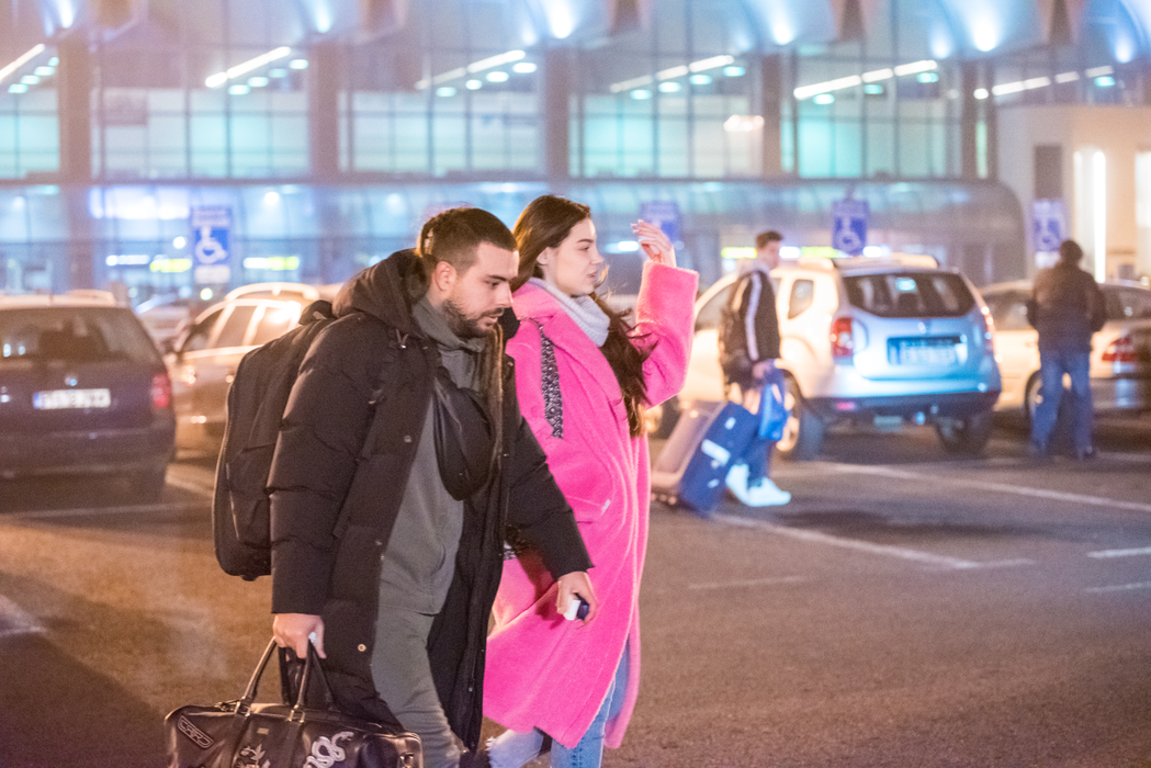 Dhurata Dora a ajuns în București