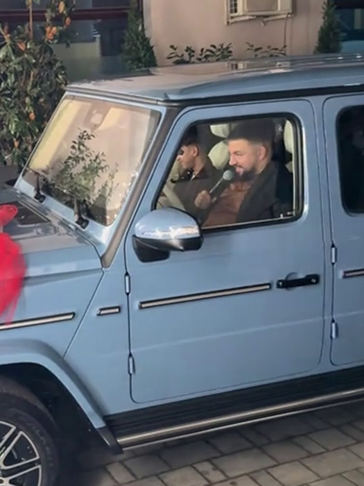SUV de 200.000 € adus personal de Costel Biju și un tată cu imperiu de milioane. Cine e „Prințesica Ardealului” care a rupt internetul cu majoratul de lux