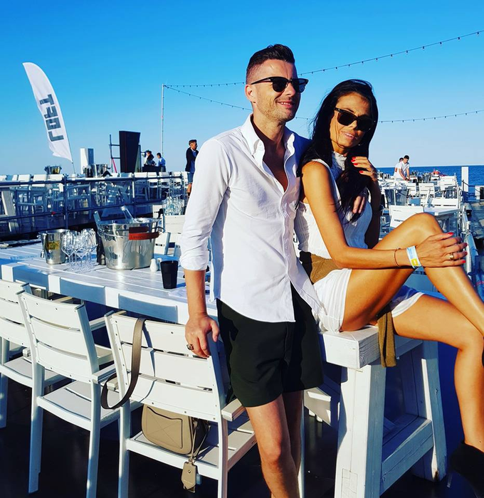 Adi Sînă, cu tăieturi și vânăt pe față! Ce a pățit artistul: “Și bătut și fără bani“