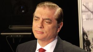 VIDEO EXCLUSIV. Prinţul Paul a răbufnit la Judecătorie după ce a revendicat moştenirea regală: "E o prostie..."
