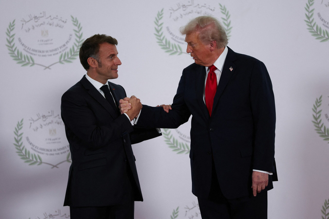 Donald Trump şi președinte francez Emmanuel Macron-sursă foto: hepta