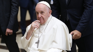 Vaticanul a publicat prima imagine cu Papa Francisc de la internarea sa în spital. Cum se simte Suveranul Pontif