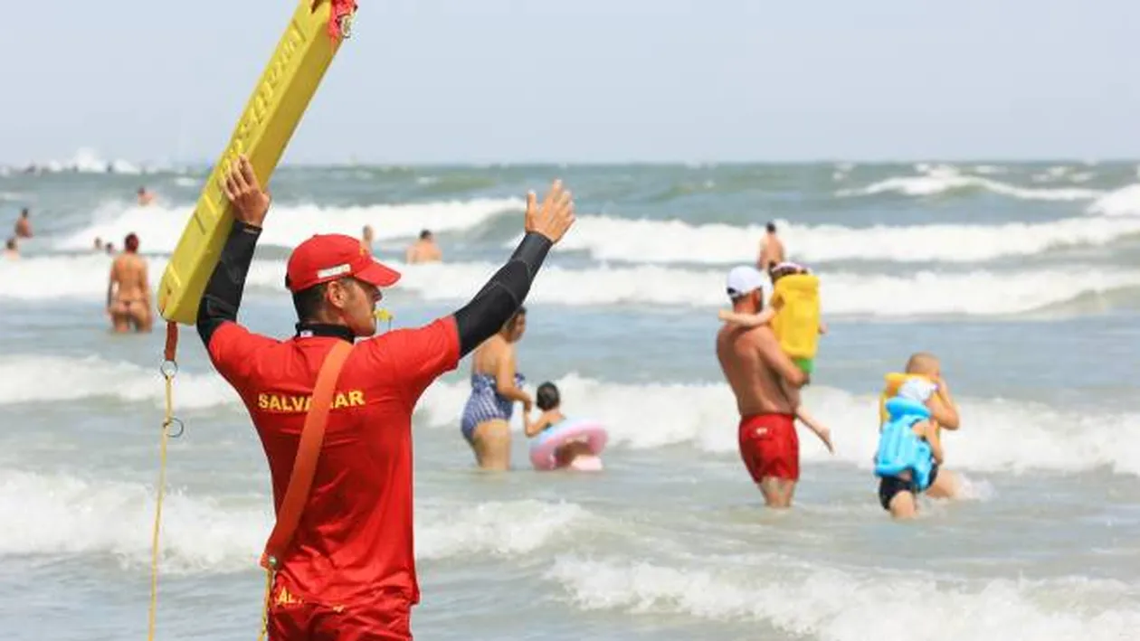 Salvamari dați în judecată după ce au salvat viața unui bărbat. Individul cere despăgubiri de 40 de milioane de euro