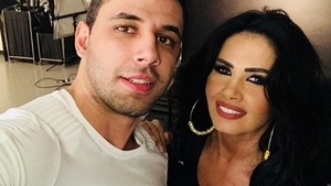 Oana Zăvoranu, o nouă acţiune caritabilă de amploare! După ce a făcut balamuc în centrul Bucureştiului când a împărţit haine în valoare de 200.000 de euro, azi face asta 