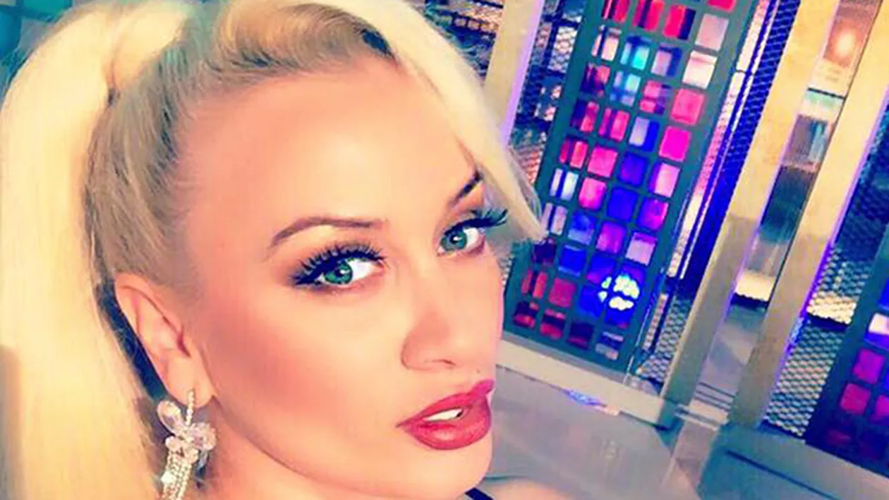 SIMONA TRAŞCĂ şi-a etalat noul posterior tunat la solar! Imaginea a incendiat internetul