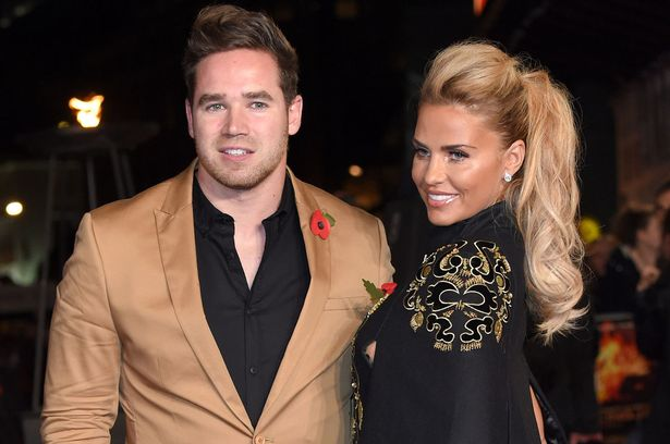 Katie Price și fostul stripper Kieran Hayler s-au despărțit din nou! S-a cuplat cu un fotbalist celebru