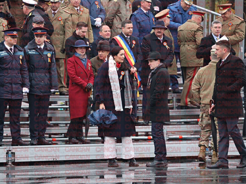 Clotilde Armand, primarul Sectorului 1, și-a făcut apariția la paradă. Foto: Cancan