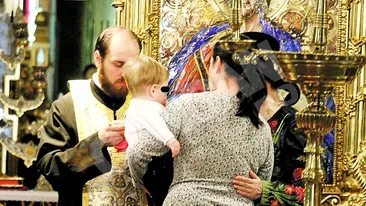 Printesa Lia a mers cu baiatul la Patriarhie! L-a dus la prima impartasanie