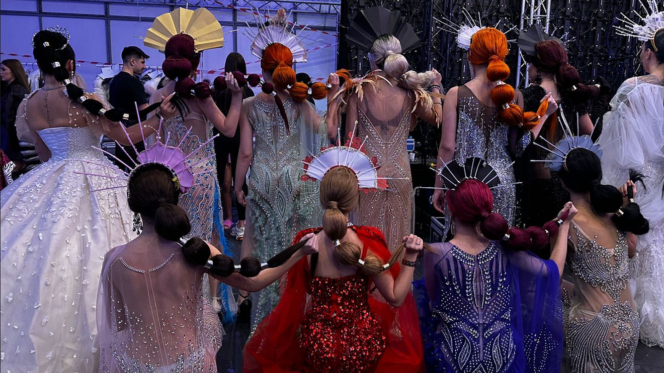 Show unic în România realizat de Sonia Trifan. Creațiile designerului au fost aplaudate minute în șir | VIDEO