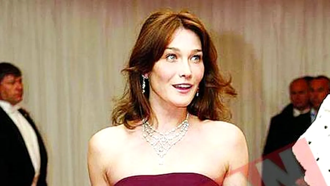 Carla Bruni i-a enervat pe italieni