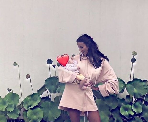 Mădălina Ghenea a plecat din România! Şi-a luat fetiţa şi…