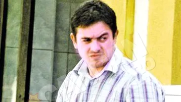 Fostul politist comunitar din Calarasi incearca sa-si salveze ultimii bani din averea castigata la loto Milionarul s-a apucat de plantat rosii