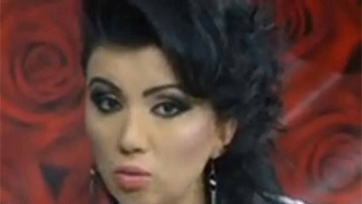 Câţi bani a luat Adriana Bahmuteanu pentru reclamele la tigăi? Află răspunsul chiar din gura prezentatoarei TV