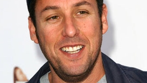 Adam Sandler nu mai este deloc apreciat! A primit 11 nominalizari la "Zmeura de Aur"! Concureaza si la categoria "cea mai proasta ACTRITA"!
