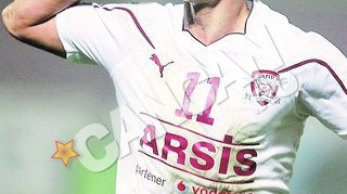 Rapid nu renunta la simbolul clubului! Copos ii ofera inca un sezon in Giulesti lui Pancu