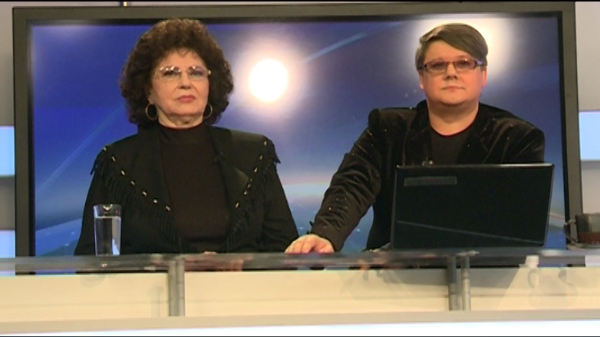 Fuego și Irina Loghin au ajuns într-un jurnal TV… cu peripeții. Cum s-au descurcat artiștii la pupitrul  știrilor