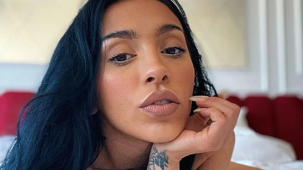 Ruby a încins imaginația fanilor. Cum s-a lăsat fotografiată artista