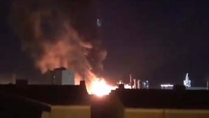 Alertă în Spania, în urma unei explozii puternice într-o uzină chimică! Bilanțul răniților