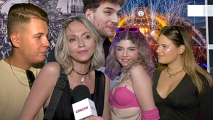 Cum s-au distrat Gami, Mădălin Șerban, Andreea Perju și Cezara Cristescu?! Starurile noii generații au dat nas în nas cu vedetele din “vechea gardă” la Neversea