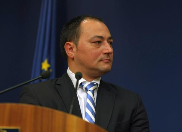 Mirel Palada l-a atacat pe Goţiu în pauza unei emisiuni
