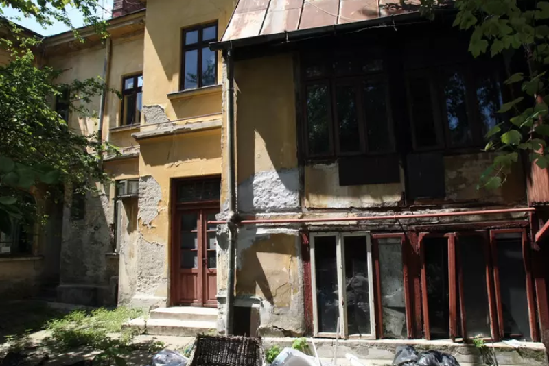 Fosta casă din Piața Romană a lui Mircea Lucescu / sursă foto: social media