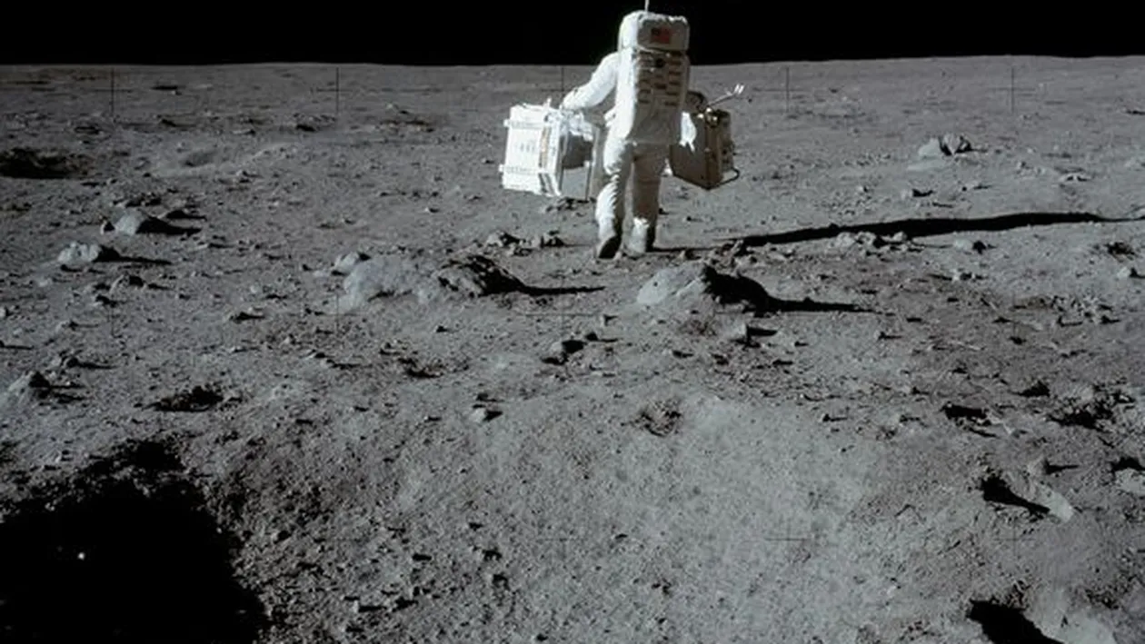 Mintea americanilor din anii '50 ai secolului trecut! Au vrut sa bubuie o bomba nucleara pe Luna