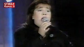 VIDEO Eurovision 2012, plin de surprize pentru romani! Dupa incidentul cu casca Elenei, concurentul Estoniei a cantat o piesa plagiata dupa Monica Anghel!
